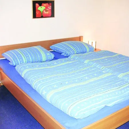 Charmante Mit Eigener Terrasse