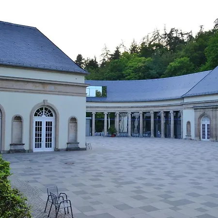 Charmante Mit Eigener Terrasse