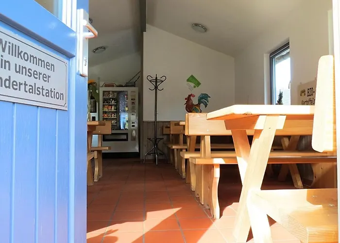 Charmante Mit Eigener Terrasse *